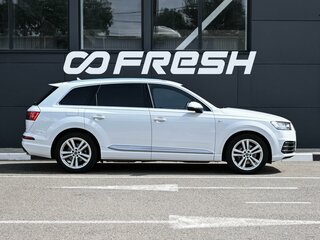 2017 Audi Q7 II (4M), белый, 4524000 рублей, вид 5