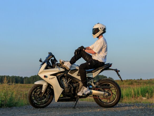 2015 Honda CBR 650F, белый, 560000 рублей - вид 5