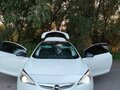 2014 Opel Astra GTC J Рестайлинг, белый, 750000 рублей - вид 2