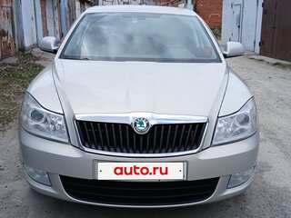 2013 Skoda Octavia II (A5) Рестайлинг, серый, 1050000 рублей, вид 1