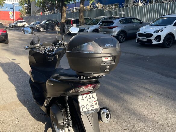 2021 Honda PCX 125, чёрный, 350000 рублей - вид 8