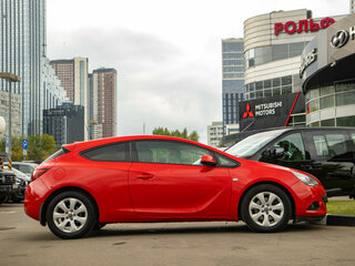 2014 Opel Astra GTC J Рестайлинг, красный, 713000 рублей, вид 3