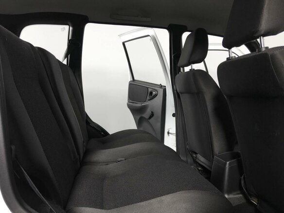 2015 Chevrolet Niva I Рестайлинг, белый - вид 14