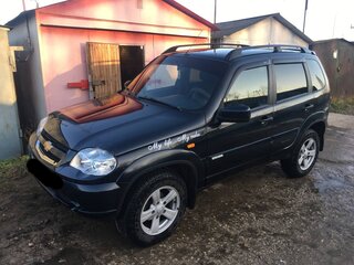2014 Chevrolet Niva I Рестайлинг, чёрный, 610000 рублей, вид 1