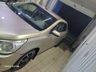 2013 Chevrolet Cobalt II, бежевый, 350000 рублей, вид 3