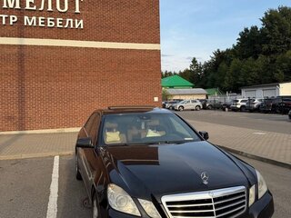 2009 Mercedes-Benz E-Класс 350 IV (W212, S212, C207), чёрный, 1250000 рублей, вид 3