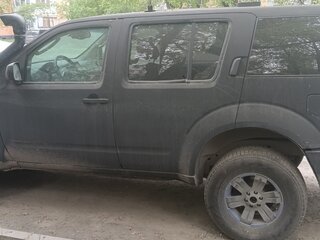 2005 Nissan Pathfinder III, чёрный, 999999 рублей, вид 5