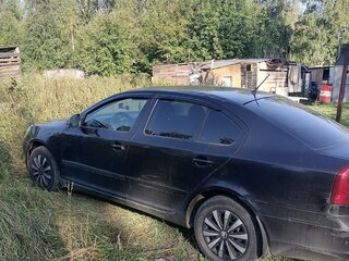 2010 Skoda Octavia II (A5) Рестайлинг, чёрный, 350000 рублей, вид 2