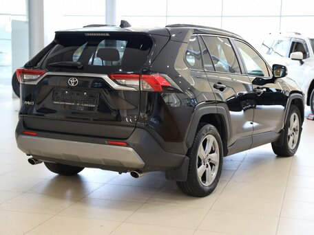 2021 Toyota RAV4 V (XA50), чёрный, 3200000 рублей, вид 5