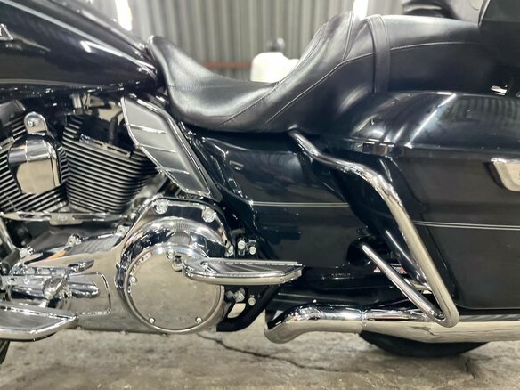 2013 Harley-Davidson Electra Glide, чёрный, 1450000 рублей - вид 21