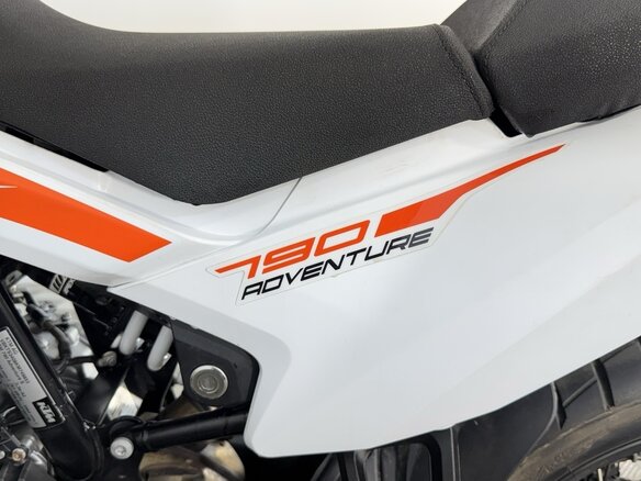 2019 KTM 790 Adventure, белый, 880000 рублей - вид 15