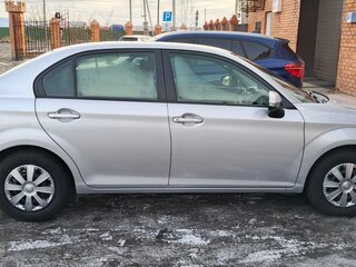 2018 Toyota Corolla Axio XI (E160, E170) Рестайлинг 2, серебристый, 1200000 рублей, вид 2