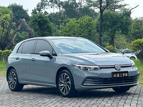 2022 Volkswagen Golf VIII, серый, 1950000 рублей, вид 3