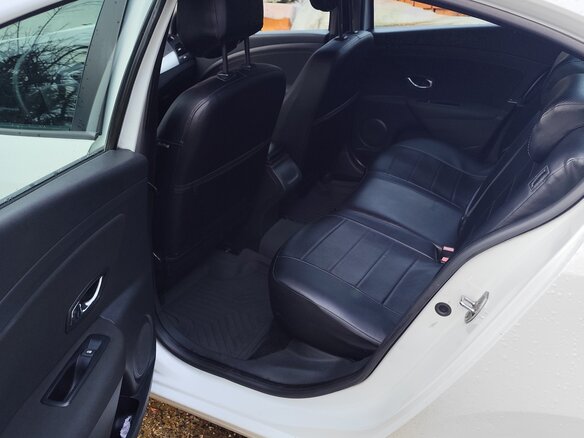 2012 Renault Fluence I, белый, 600000 рублей - вид 5