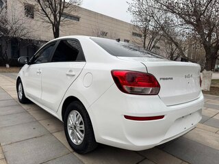 2022 Kia Pegas, белый, 860000 рублей, вид 4