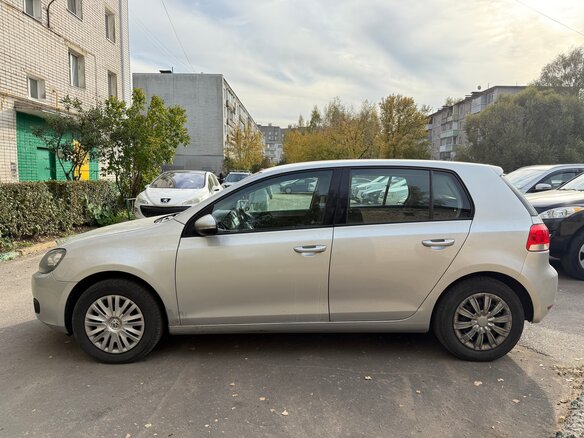2011 Volkswagen Golf VI, серебристый, 800000 рублей - вид 5
