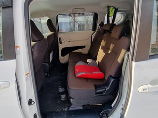 2017 Toyota Sienta II, белый, 1500000 рублей, вид 3