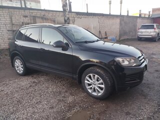 2013 Volkswagen Touareg II, чёрный, 1975000 рублей, вид 1