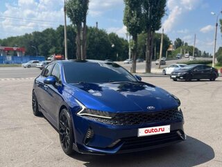 2020 Kia K5 III, синий, 2700000 рублей, вид 1