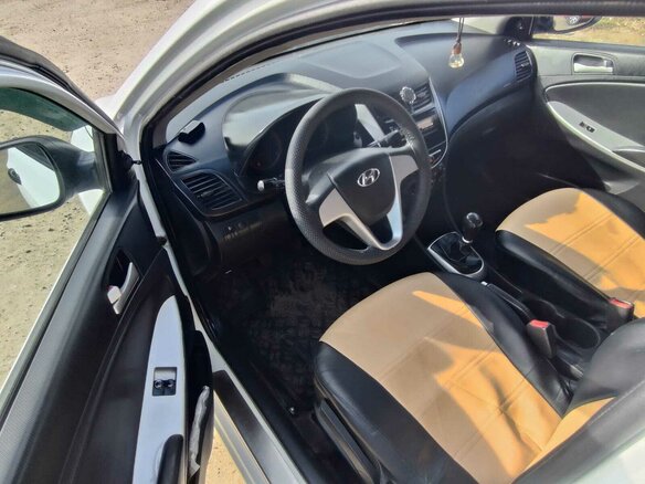 2013 Hyundai Solaris I, белый, 500000 рублей - вид 5