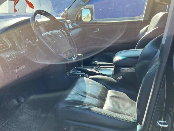 2011 Lexus LX 570 III, чёрный, 3700000 рублей - вид 5
