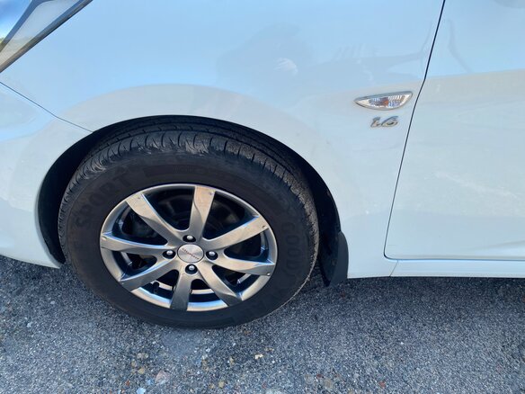 2011 Hyundai Solaris I, белый, 670000 рублей - вид 22