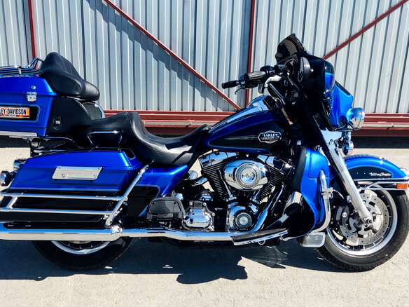 2008 Harley-Davidson Electra Glide, синий, 775000 рублей - вид 3