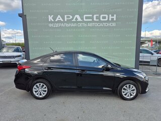 2018 Hyundai Solaris II, чёрный, 1349000 рублей, вид 4