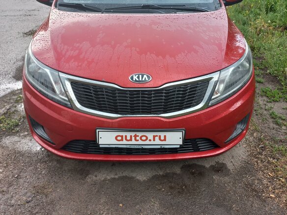2014 Kia Rio III, красный, 800000 рублей