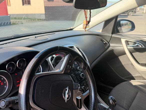 2010 Opel Astra J, серый, 580000 рублей - вид 10