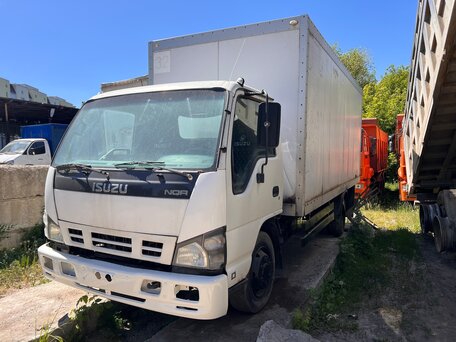 2011 Isuzu Elf (N-series), белый, 1000000 рублей, вид 3