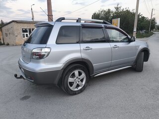 2005 Mitsubishi Outlander I, серебристый, 900000 рублей, вид 5