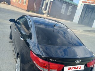 2015 Kia Rio III Рестайлинг, чёрный, 930000 рублей, вид 2