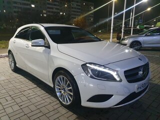 2014 Mercedes-Benz A-Класс 180 III (W176), белый, 1249000 рублей, вид 2