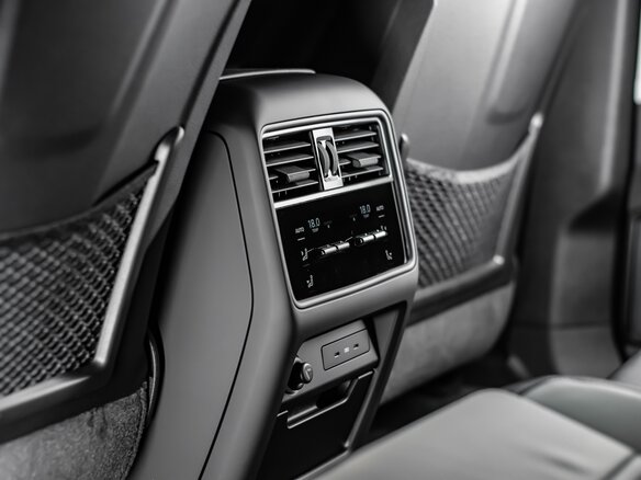 2026 Porsche Cayenne Coupé III Рестайлинг, серый, 20394900 рублей - вид 31