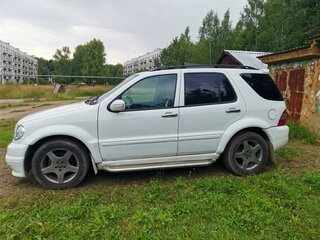 1999 Mercedes-Benz M-Класс 320 I (W163), белый, 550000 рублей, вид 5