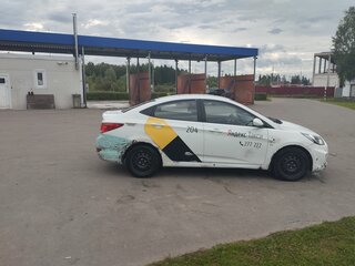 2013 Hyundai Solaris I, белый, 290000 рублей, вид 5
