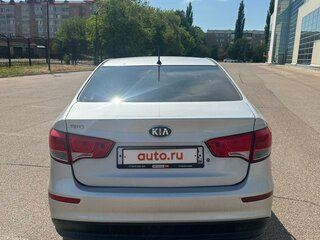 2016 Kia Rio III Рестайлинг, серебристый, 1037000 рублей, вид 5