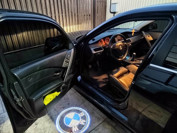 2005 BMW 5 серии 523i V (E60/E61), чёрный, 1480000 рублей - вид 11