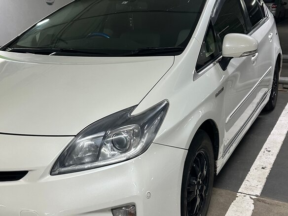 2012 Toyota Prius III Рестайлинг (XW30), белый, 1320000 рублей - вид 1