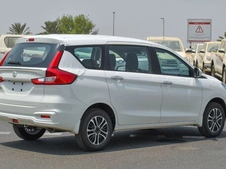 2025 Suzuki Ertiga II Рестайлинг, белый, 2100000 рублей, вид 4