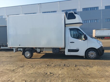 2010 Renault Master, белый, 2499000 рублей, вид 2