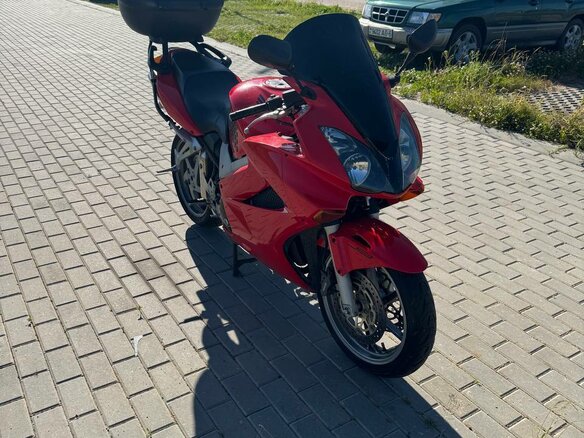 2005 Honda VFR 800, красный, 400000 рублей - вид 6