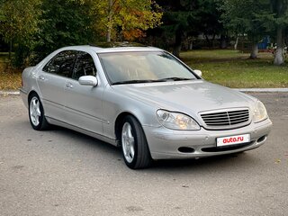 1999 Mercedes-Benz S-Класс 320 Long IV (W220), серебристый, 599999 рублей, вид 4