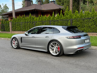2019 Porsche Panamera GTS Sport Turismo II, серый, 9900000 рублей, вид 2
