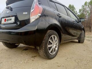2014 Toyota Aqua I Рестайлинг, чёрный, 850000 рублей, вид 3