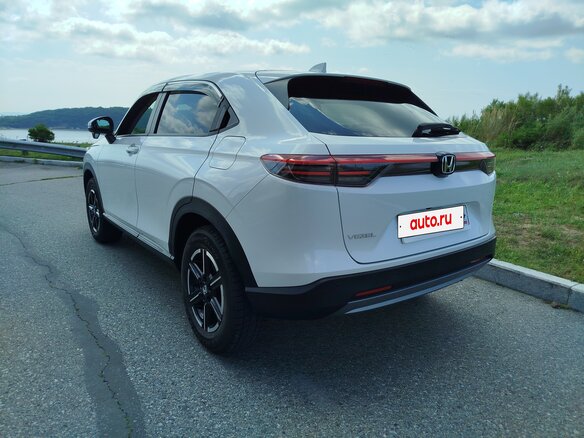 2024 Honda Vezel II, белый, 2710000 рублей - вид 9