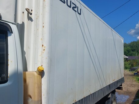 2011 Isuzu Elf (N-series), белый, 1100000 рублей, вид 3