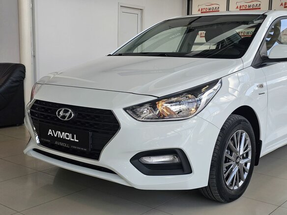 2019 Hyundai Solaris II, белый, 1583000 рублей - вид 2