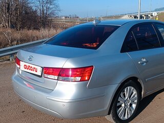 2008 Hyundai Sonata V (NF) Рестайлинг, серебристый, 680000 рублей, вид 4